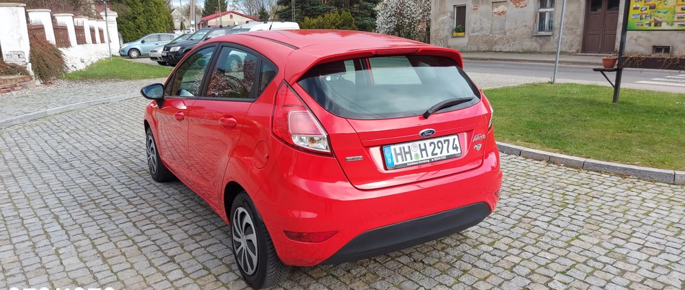 Ford Fiesta cena 22900 przebieg: 126000, rok produkcji 2013 z Karczew małe 254